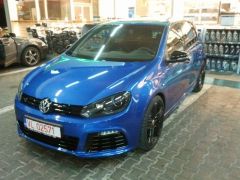 Golf R