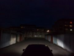 faza lunga-din spatele masinii