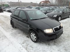 Skoda   Fabia Black metallic