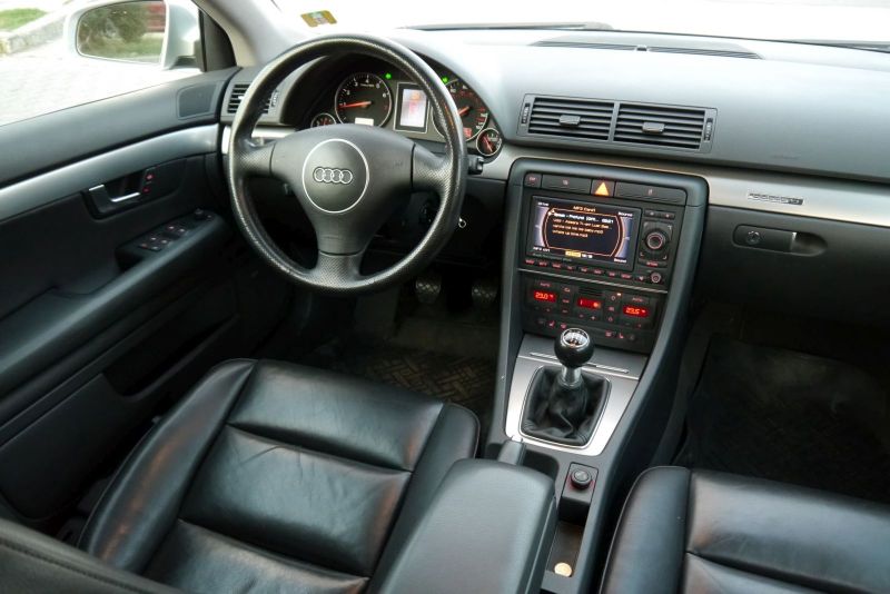 Audi A4 B6 1 8T Quattro Interior 3 Masina Mea VwForum ro Audi A4 B6 1 8T Quattro Interior 3 Masina Mea VwForum ro