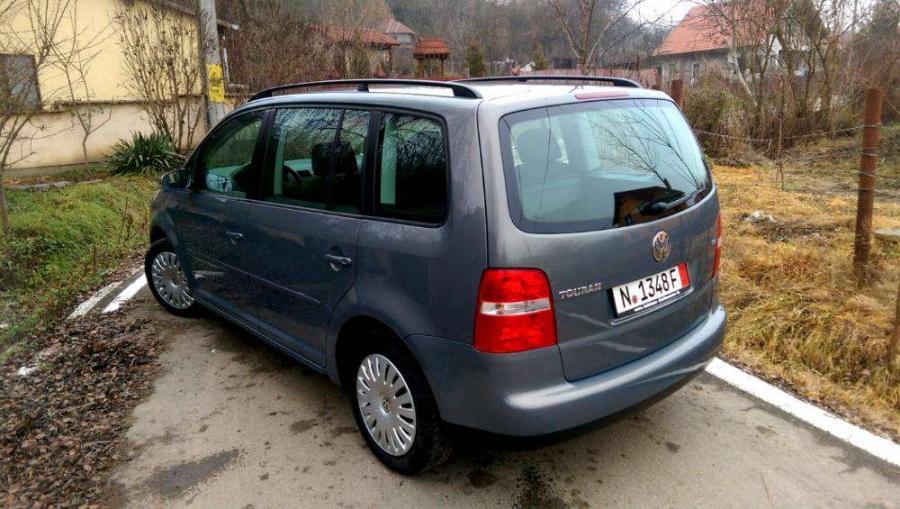 84937498_6_1000x700_vw-touran-2005-16-benzina-fsi-6-trepte-116cp-euro-4-impecabil-.jpg