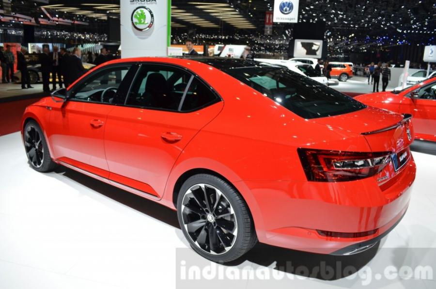 2016-Skoda-Superb-SportLine-red-at-2016-Geneva-Motor-Show-1024x678.jpg