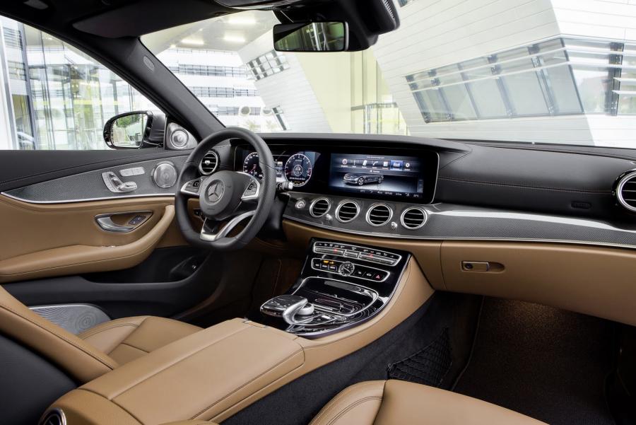 2016-Mercedes-E-Class-E-400-interior.jpg