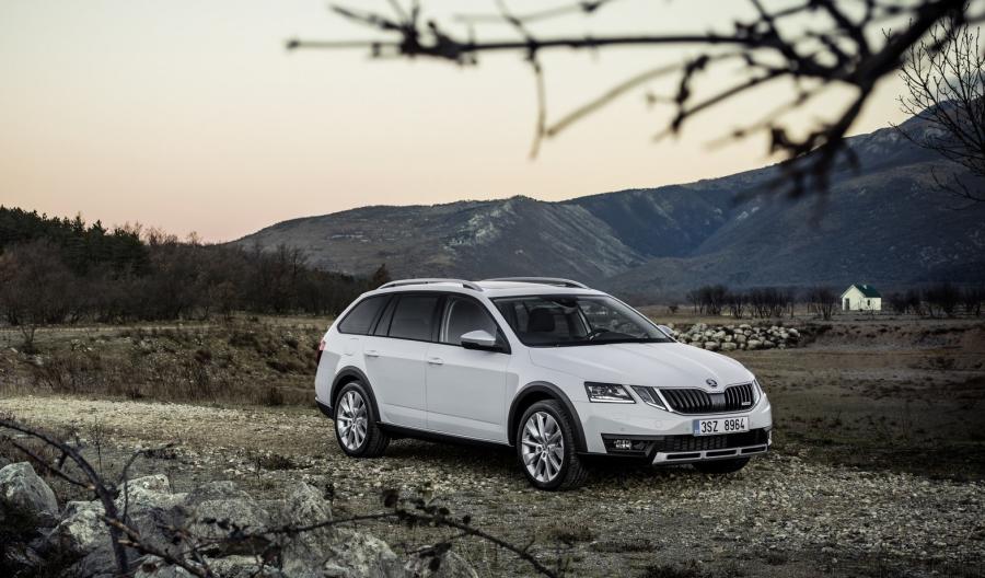 2017-skoda-octavia-scout-facelift (1).jpg
