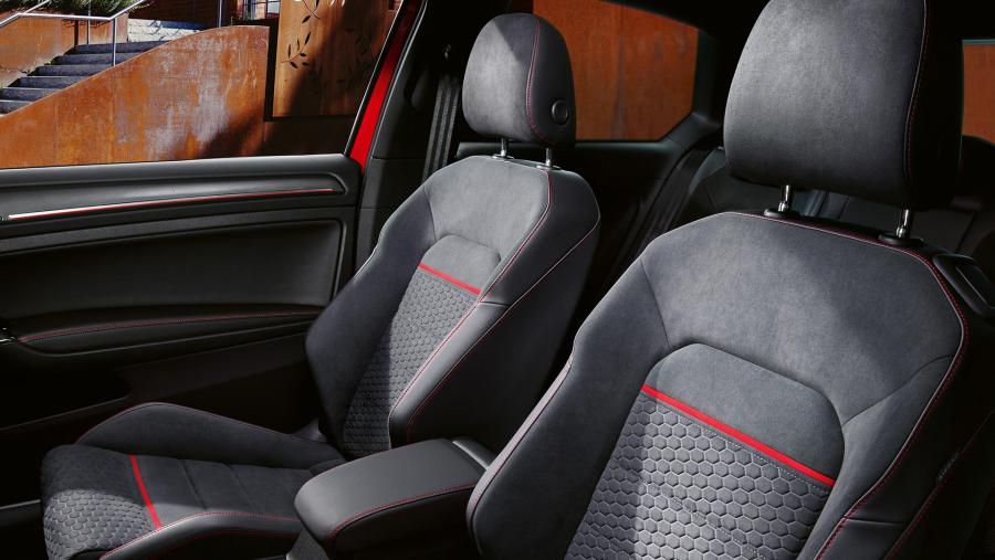 golf-gti-gl4663-seat-comfort-1920x1080.thumb.jpg.f1ed6e29e61bdd8c78bfde625e6101e1.jpg