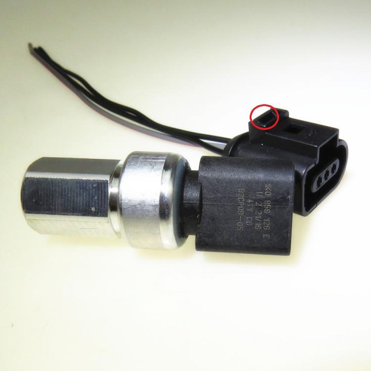 598d3d11deff5_OEM-Klimaanlage-High-Low-Drucksensor-Mit-Stecker-Fuumlr-font-b-Seat-b-font-Leon-Fabia-Octavia.thumb.jpg.8d638f60d12d81dbece932f78df8ed15.jpg