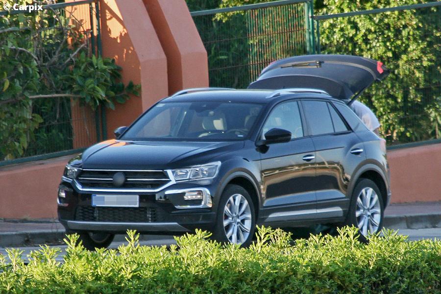 VW-Golf-SUV-T-Roc-2018-Vorschau-Motoren-und-Preise-1200x800-30197c5f7f613ccb.thumb.jpg.c3a95a682d6afd8f55fa89067518183b.jpg
