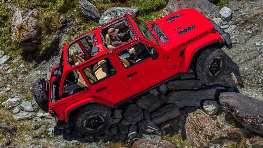 2018-Jeep-Wrangler-JL-Gallery-Capability-Rubicon-Tru-Lok-Traction.jpg.image.1440.jpg