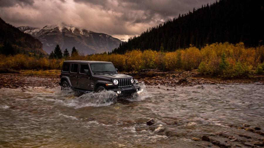 2018-Jeep-Wrangler-JL-Gallery-Capability-Sahara-Water-Fording.jpg.image.1440.jpg