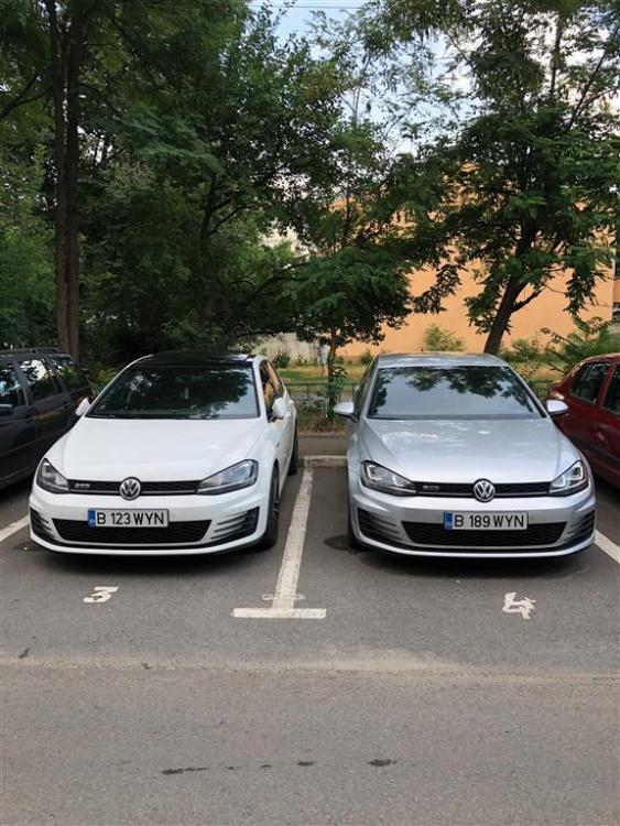 36320179_2161225747238196_2663587100338683904_n (1) (Medium).jpg