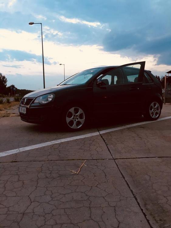 41861681_2145153052373288_7364077653579530240_n (1).jpg