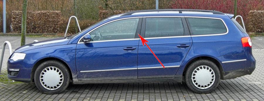 VW_Passat_B6_Variant_20090315_side.jpg