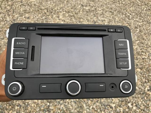 navigatie-rns-315-vw-golf-6-passat-b7-touran-jetta-04e144dd8eb00ee134-0-0-0-0-0.jpg