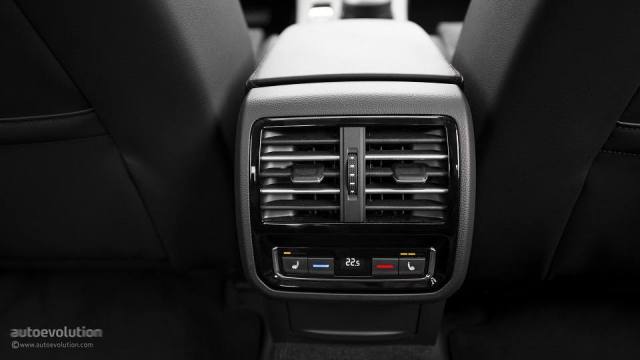 volkswagen-passat-review-2015_38.jpg