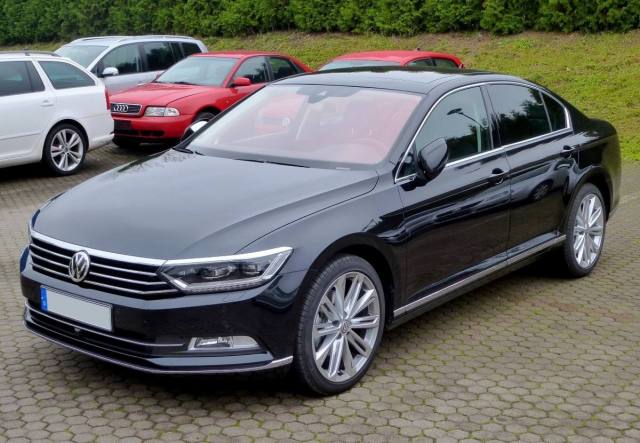 VW_Passat_B8_Limousine_2.0_TDI_Highline.jpg