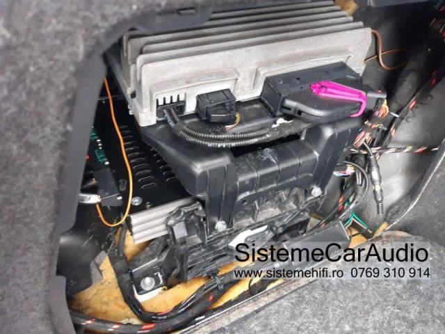 montaj-amplificator-audi-a5-1024x768.jpg