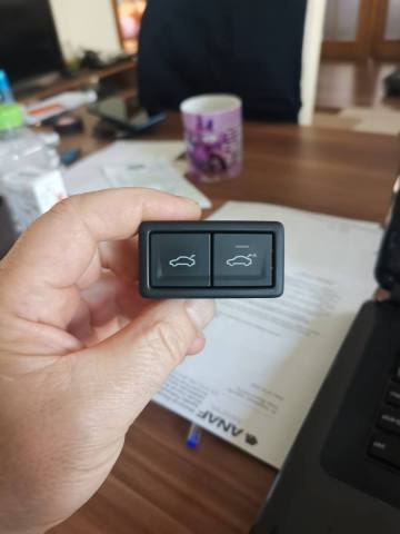 buton portbagaj.jpeg