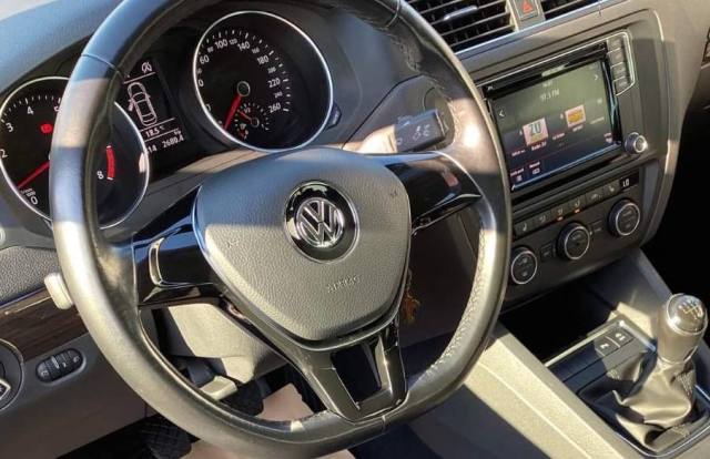 Jetta 2018_Steering Wheel.jpg