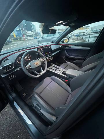 WhatsApp Image 2022-12-08 at 16.30.11 (4).jpeg