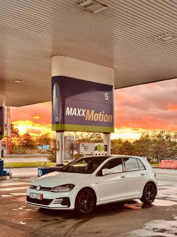 WhatsApp Image 2023-12-03 at 16.56.36_ab136f98.jpg