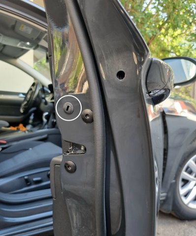 Foto capac si gaura usa.png